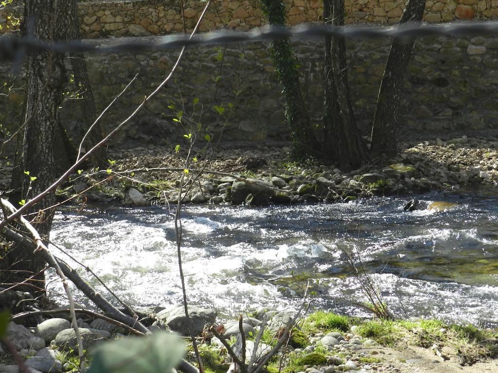 Hostel El Lago, Caceres คาไรซ์ เดลา เบรา ภายนอก รูปภาพ