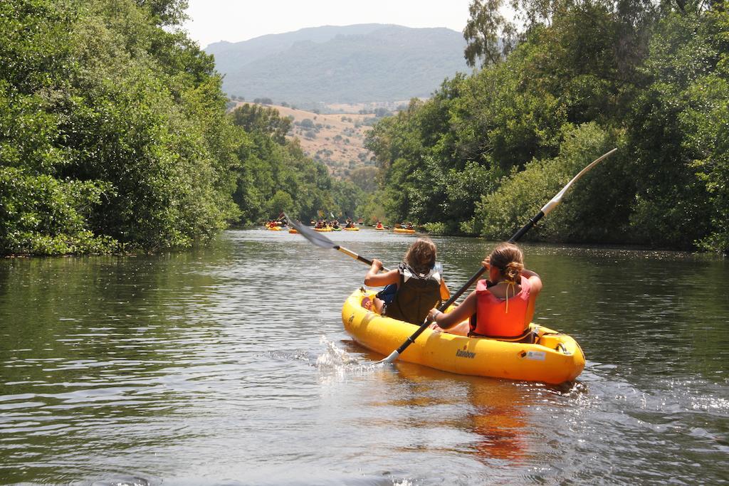 Hostel El Lago, Caceres คาไรซ์ เดลา เบรา ภายนอก รูปภาพ