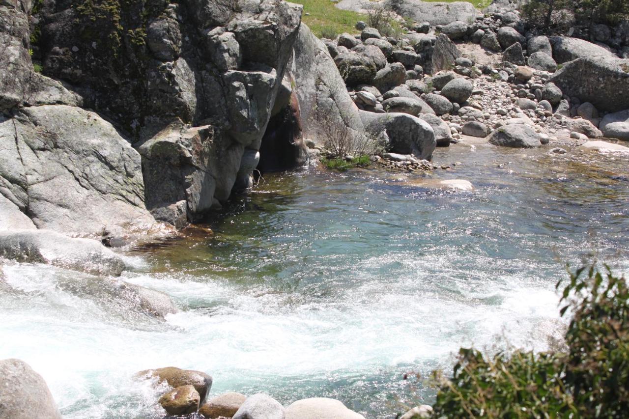 Hostel El Lago, Caceres คาไรซ์ เดลา เบรา ภายนอก รูปภาพ